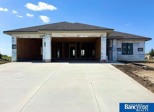 4000 Primrose Pl, Lincoln, NE, 68516-5443 | Card Image