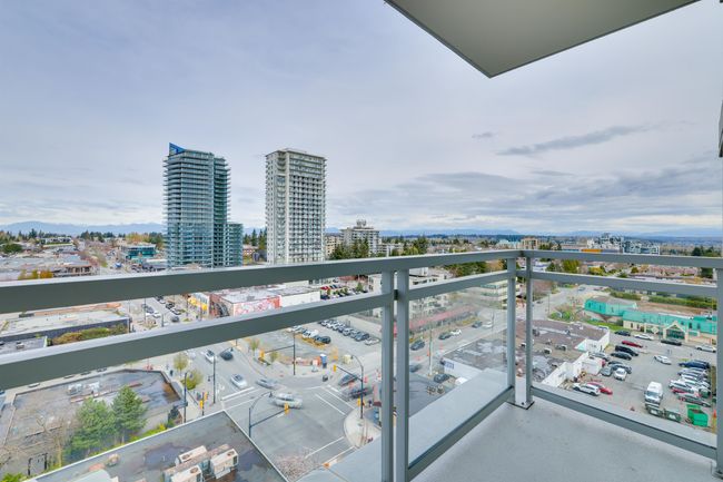 1106 - 1473 Johnston Road, Condo with 2 bedrooms, 2 bathrooms and 1 parking in White Rock BC | Image 31