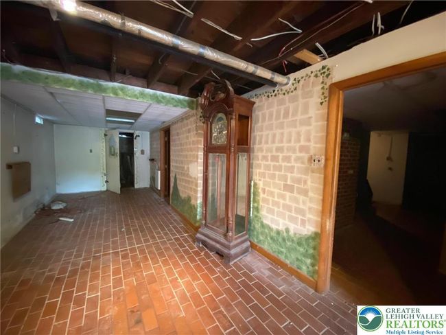 7142 Pa Route 873, House other with 4 bedrooms, 2 bathrooms and null parking in Slatington PA | Image 16