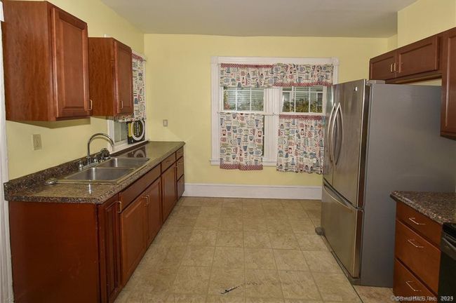 70 - 68-70 Sterling St, Home with 9 bedrooms, 3 bathrooms and 5 parking in Hartford CT | Image 20
