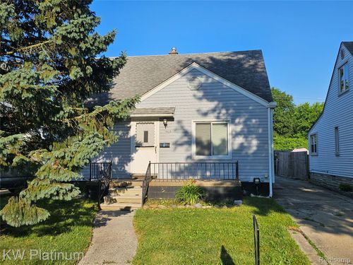 26039 Pattow St, Roseville, MI, 48066-3512 | Card Image
