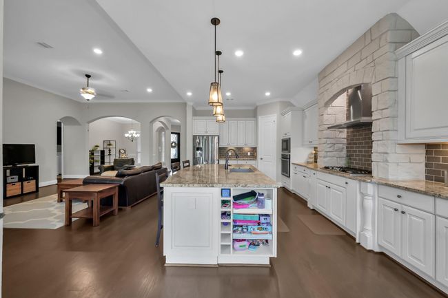 31268 New Forest Park Ln, House other with 4 bedrooms, 2 bathrooms and 3 parking in Spring TX | Image 18