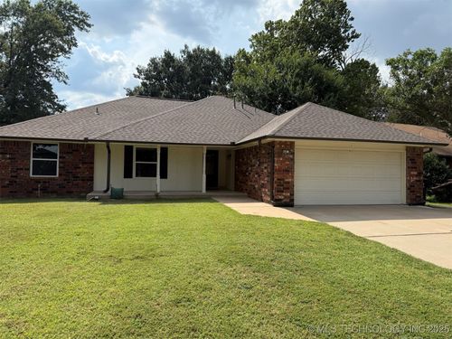 400 Fir Ave, Broken Arrow, OK, 74012-3428 | Card Image