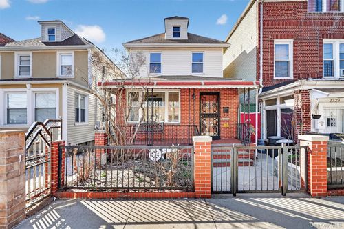 2727 Matthews Ave, Bronx, NY, 10467-8607 | Card Image