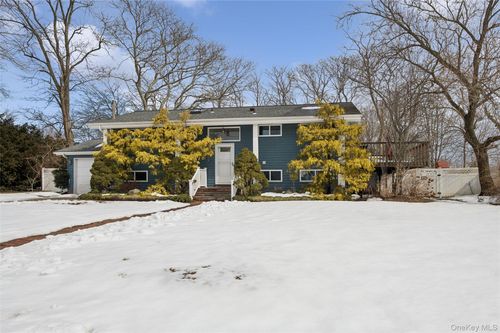 21 Amboy Rd, Oakdale, NY, 11769-1520 | Card Image