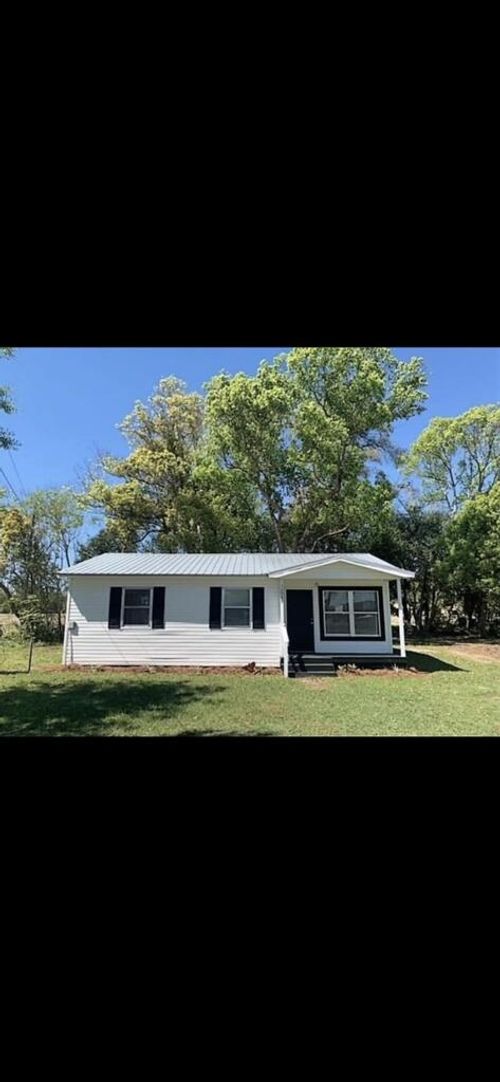 12987 Nw County Road 12, Bristol, FL, 32321-3280 | Card Image