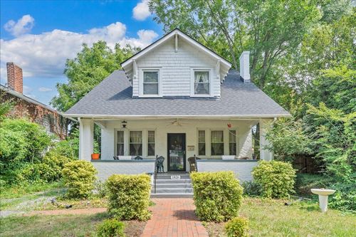 1826 Arlington Rd Sw, Roanoke, VA, 24015-2808 | Card Image