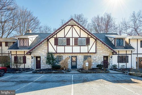 926 Rhue Haus Ln, HUMMELSTOWN, PA, 17036-9747 | Card Image