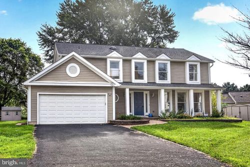 3894 Plum Run Ct, FAIRFAX, VA, 22033-1441 | Card Image