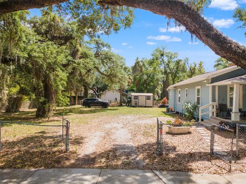 1011 E 24th Ave, TAMPA, FL, 33605-1731 | Card Image