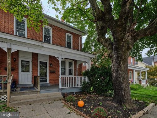 419 Seminary St, PENNSBURG, PA, 18073-1825 | Card Image