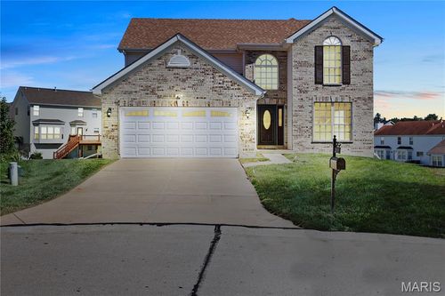 210 Behlmann Meadows Way, Florissant, MO, 63034-2865 | Card Image