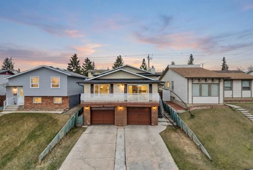 27 Beddington Rd Ne, Calgary, AB, T3K1N7 | Card Image