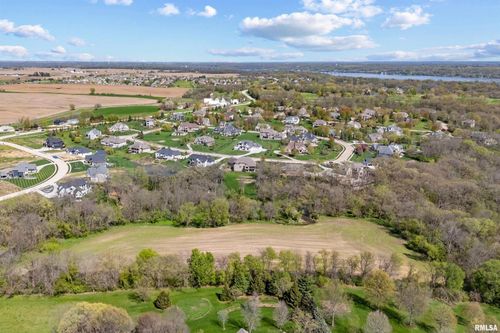 00 195th St, Bettendorf, IA, 52722 | Card Image