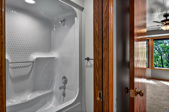 3835 Sw Wood Valley Dr, House other with 5 bedrooms, 3 bathrooms and null parking in Topeka KS | Image 18