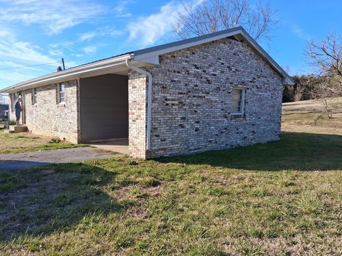 336 Airport Rd, Bybee, TN, 37713-2252 | Card Image