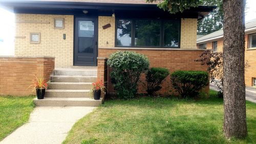 460 Crandon Ave, Calumet City, IL, 60409-2202 | Card Image