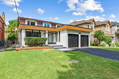 90 Holmes Ave, North York, ON, M2N4M4 | Card Image