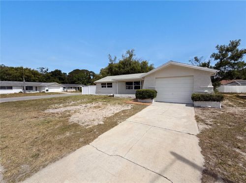 7901 Bell Dr, PORT RICHEY, FL, 34668-1103 | Card Image