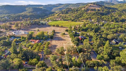 1176 Castle Rd, Sonoma, CA, 95476 | Card Image