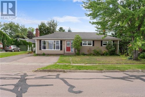 56 Carney Ave, Moncton, NB, E1C4H7 | Card Image
