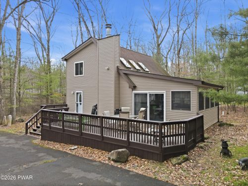 78 Aspen Ridge Dr, Hawley, PA, 18428-9511 | Card Image