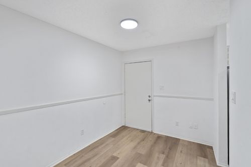 apt-203-4105 Speedway, Austin, TX, 78751-4643 | Card Image