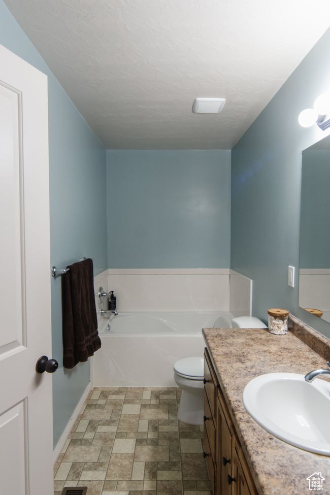 1249 W 2350 S, Townhouse with 2 bedrooms, 3 bathrooms and 2 parking in Nibley UT | Image 18