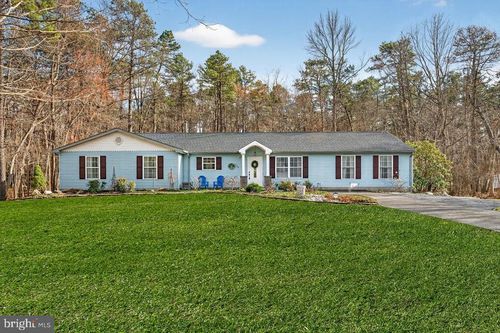 569 Winterberry Blvd, Jackson, NJ, 08527-4910 | Card Image