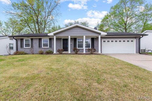 2417 Headland Dr, Saint Charles, MO, 63301-1416 | Card Image