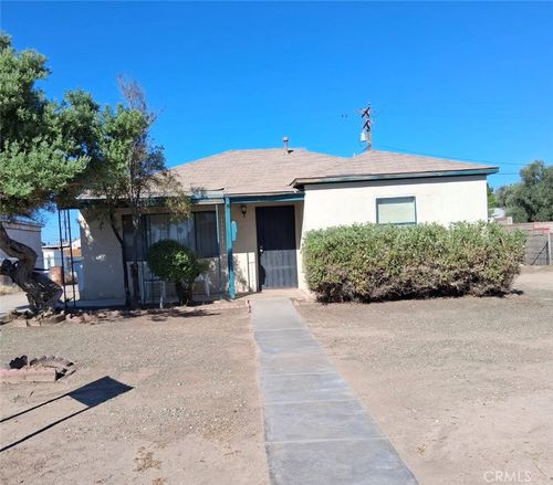 521 N 5th St, Blythe, CA, 92225-1220 | Card Image