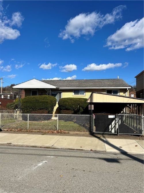 214 4th Ave, Rankin, PA, 15104-1123 | Card Image