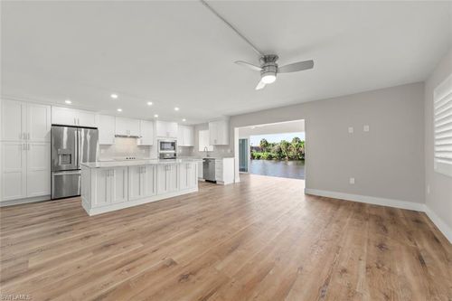 c2-1610 Middle Gulf Dr, Sanibel, FL, 33957-7620 | Card Image