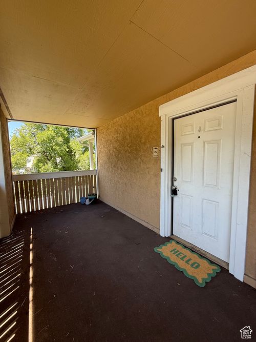 apt-2c-7204 S Shadow Ridge Dr, Cottonwood Heights, UT, 84047-6202 | Card Image