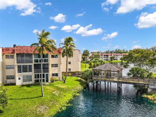 106-2851 E Sunrise Lakes Dr, Sunrise, FL, 33322-2494 | Card Image