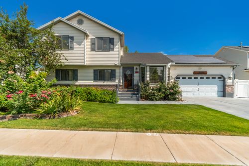 110 Stern Ct, Stansbury Park, UT, 84074-8012 | Card Image