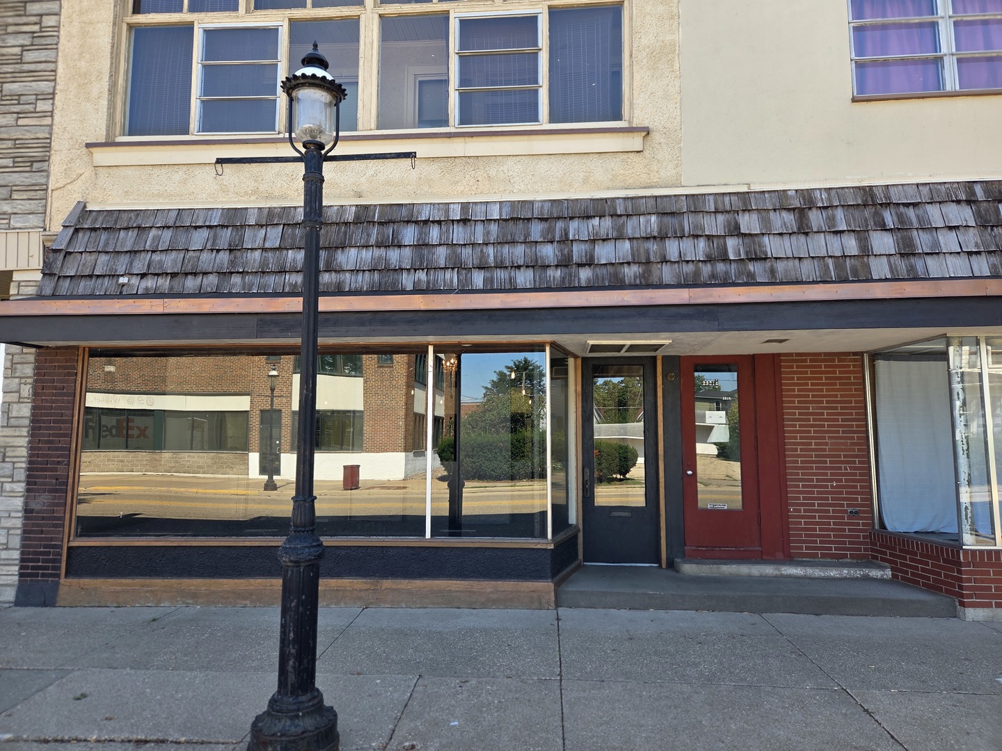 Commercial Lease in Clinton