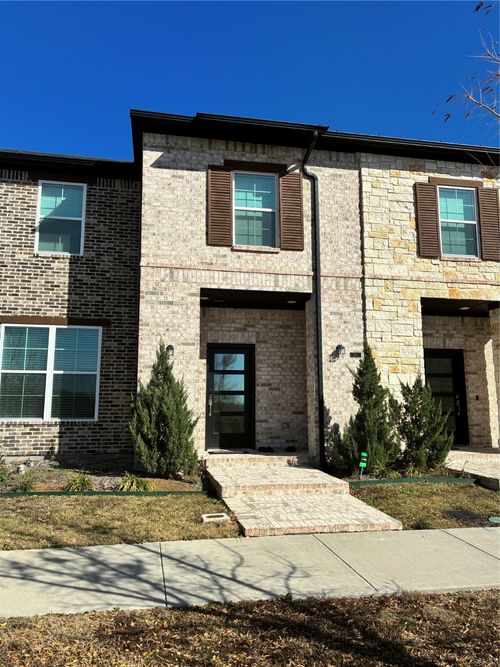 8911 Cave Springs Mews, Rowlett, TX, 75089-1275 | Card Image