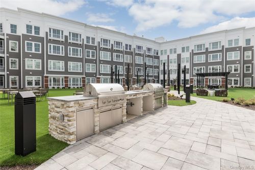 apt-1001-75 E Hoffman Ave, Lindenhurst, NY, 11757-5055 | Card Image