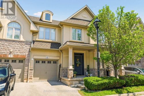 4-5056 New St, Burlington, ON, L7L0H4 | Card Image