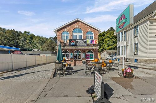 222 E Main St, Grafton, IL, 62037-1123 | Card Image