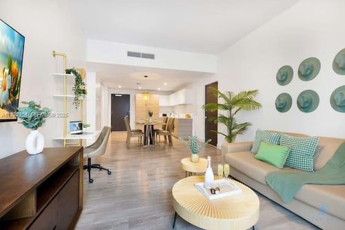 n521-777 N Ocean Dr, Hollywood, FL, 33019-1206 | Card Image