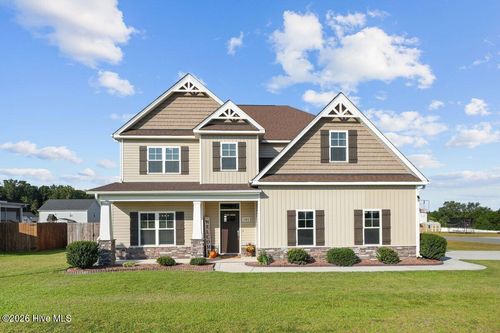 101 Auburn Bay Dr, Pikeville, NC, 27863-4404 | Card Image