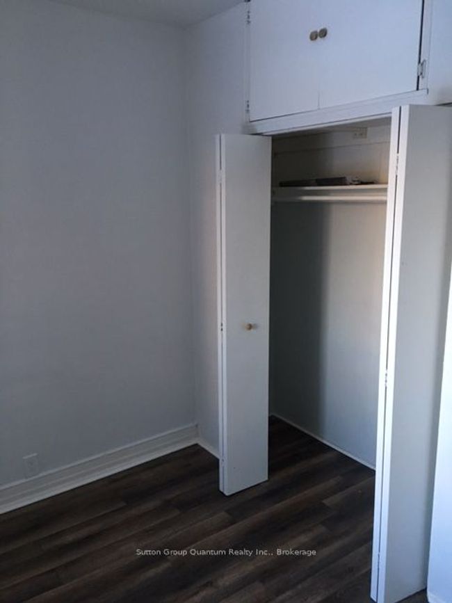 992 Montclair Ave, House other with 5 bedrooms, 3 bathrooms and 2 parking in Hamilton ON | Image 32
