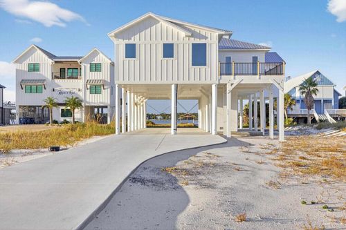 2270 W Beach Blvd, Gulf Shores, AL, 36542-6018 | Card Image