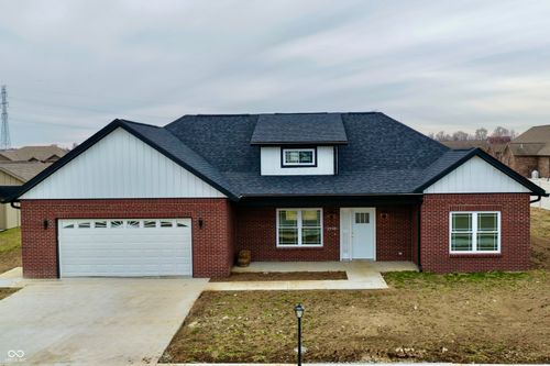 1958 Austin James Ln, Seymour, IN, 47274-3372 | Card Image