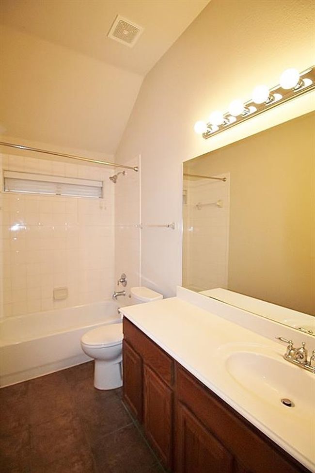 1707 Whispering Glen Drive, For Rent in Allen Zoocasa