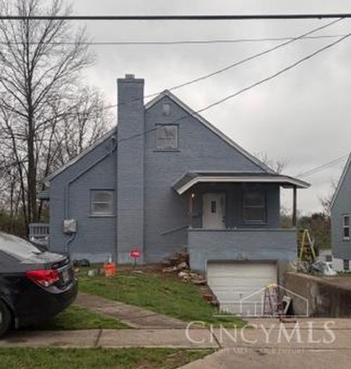 2807 W Galbraith Rd, Cincinnati, OH, 45239-4218 | Card Image