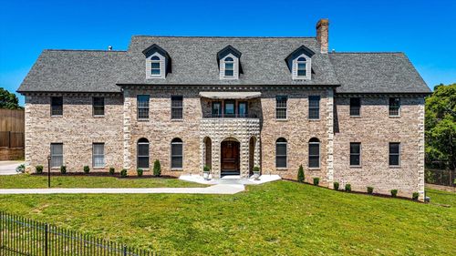551 N Crest Court, Chattanooga, TN, 37404 | Card Image