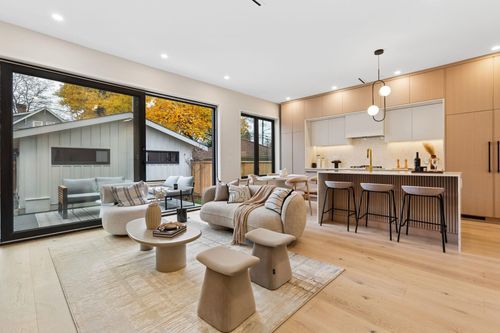 2-448 W 20th Ave, Vancouver, BC, V5Y2C8 | Card Image